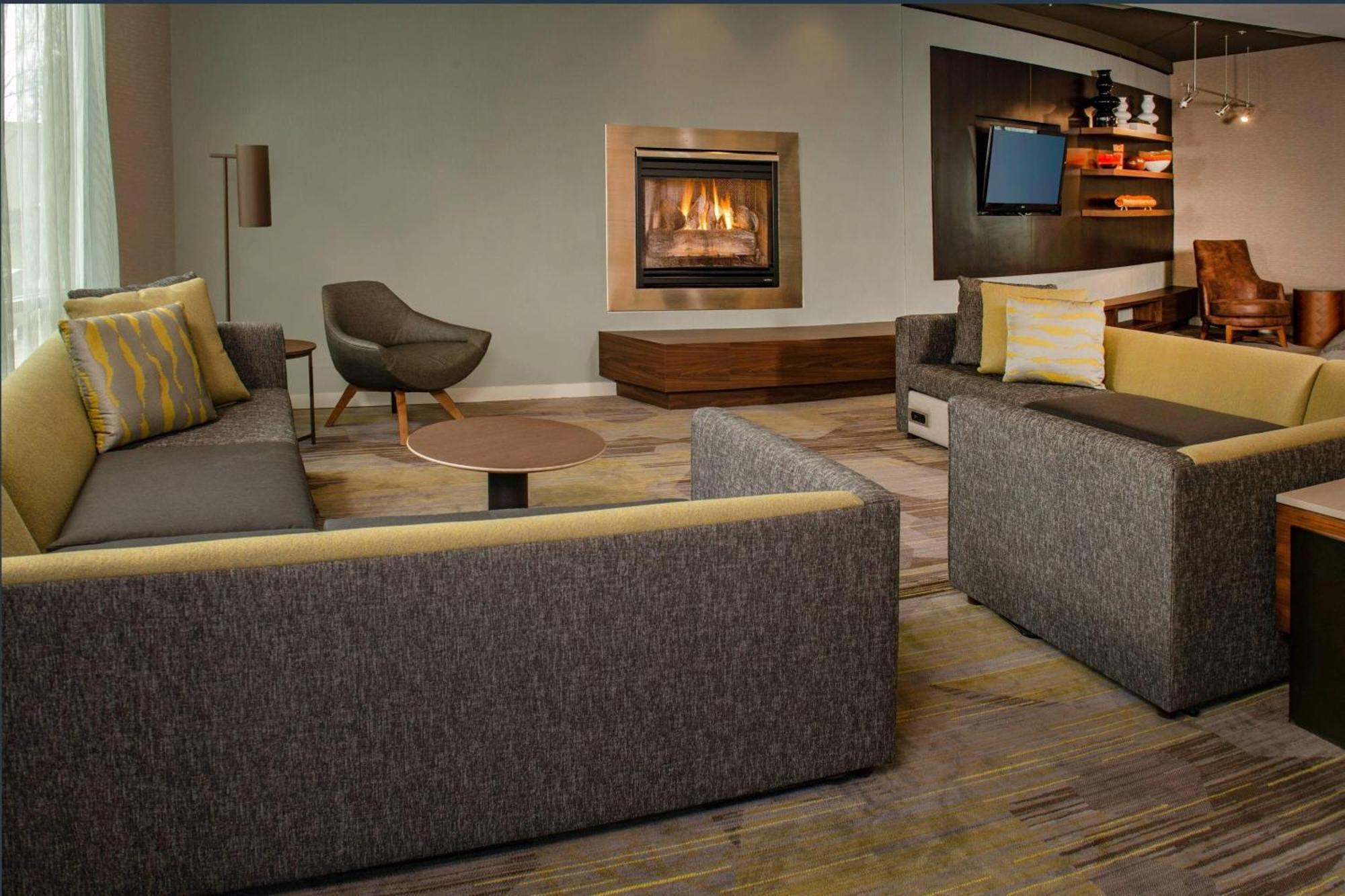 Courtyard By Marriott Hagerstown Hotel Екстериор снимка