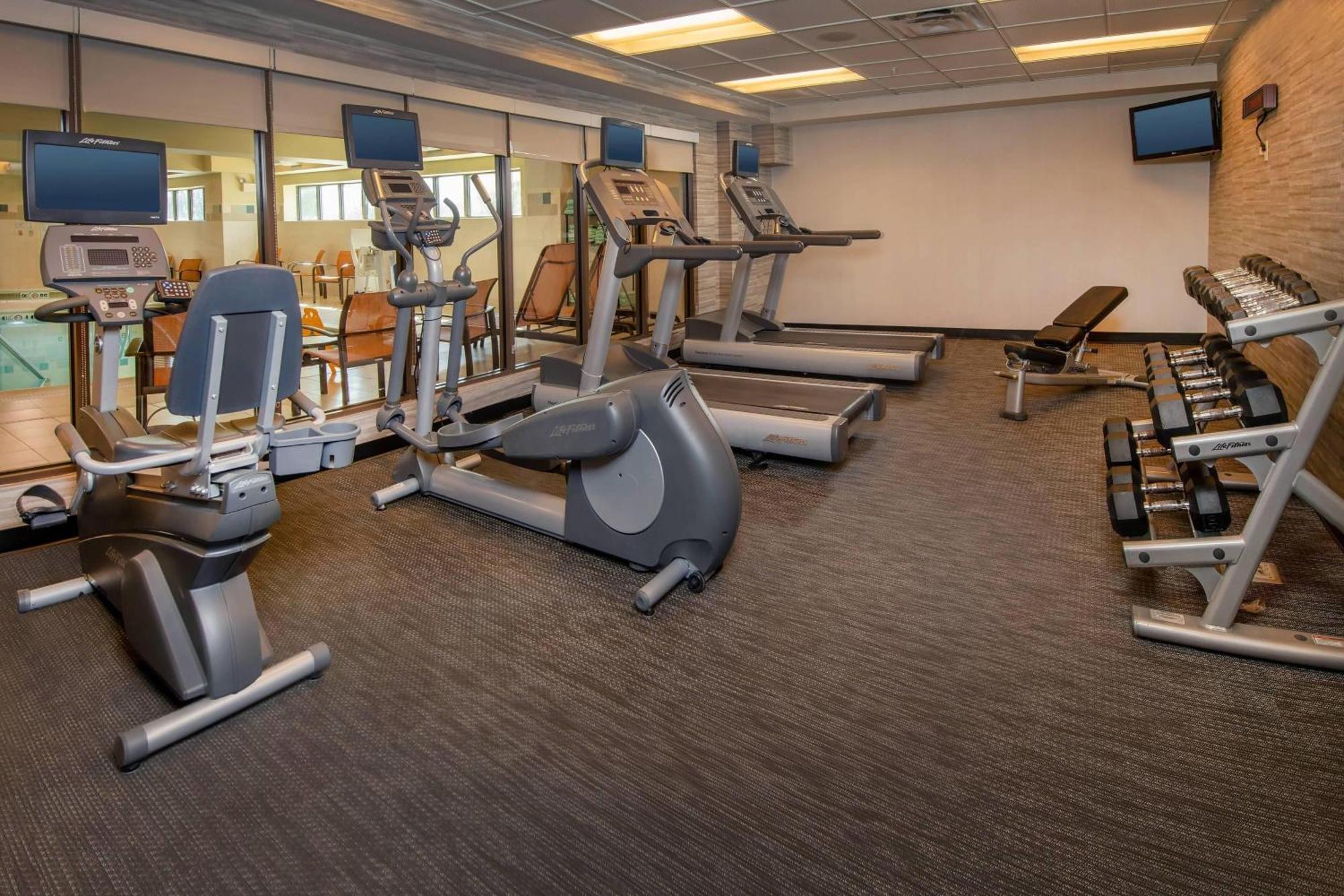 Courtyard By Marriott Hagerstown Hotel Екстериор снимка