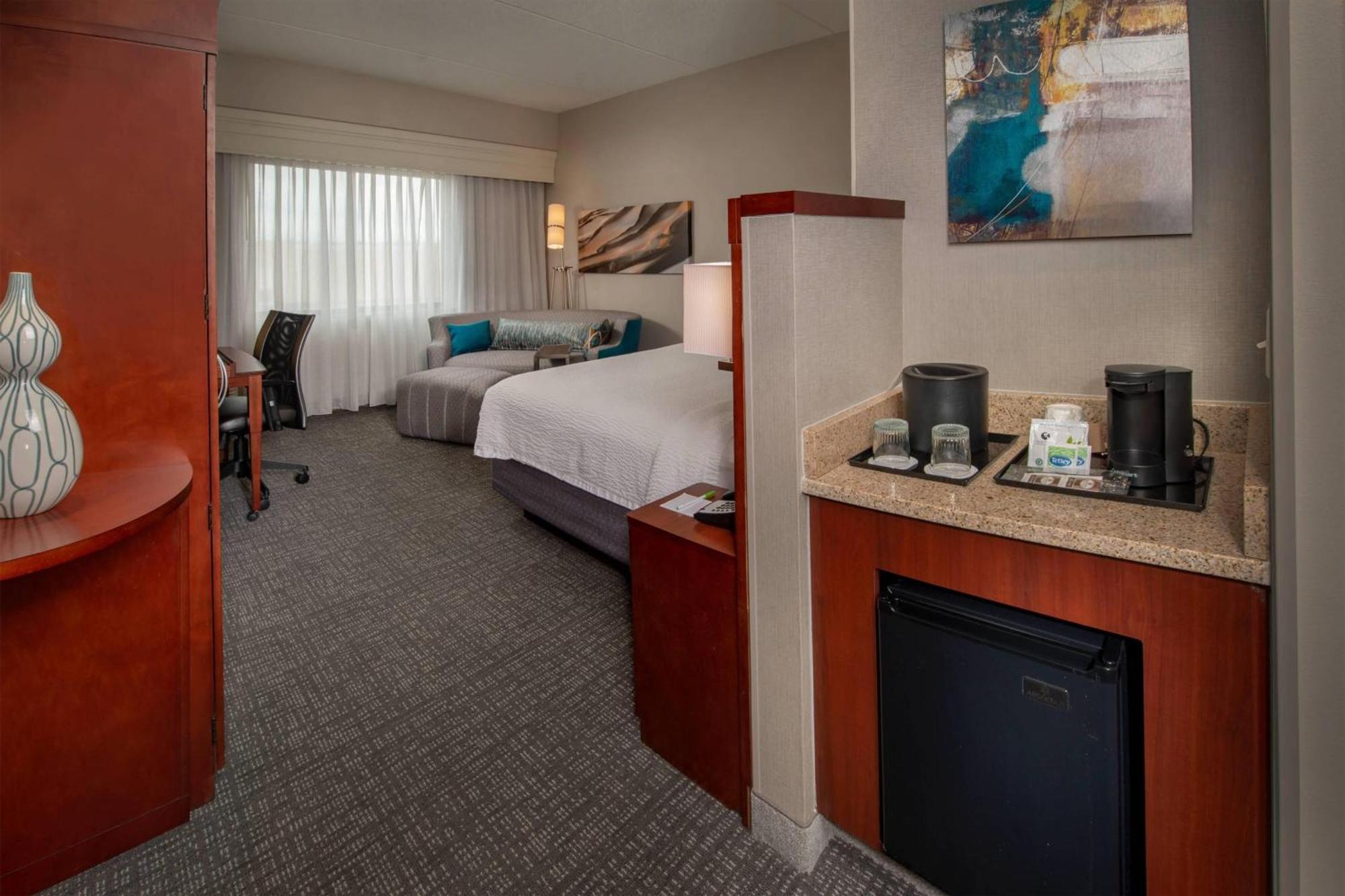 Courtyard By Marriott Hagerstown Hotel Екстериор снимка